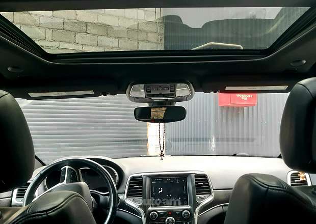 Jeep Grand Cherokee 2017 — լուսանկար 8