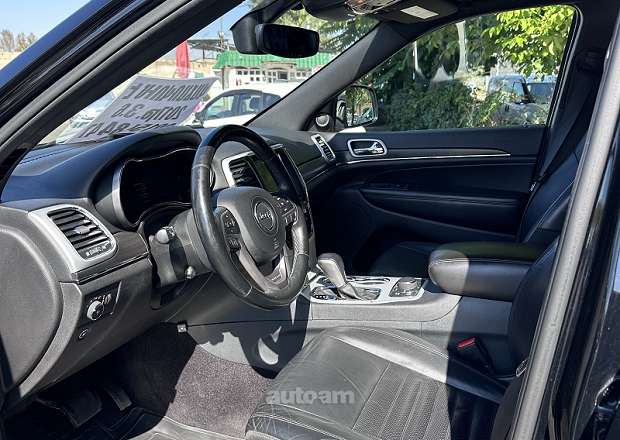 Jeep Grand Cherokee 2017 — լուսանկար 14