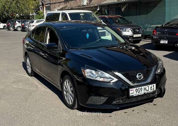 Nissan Sentra 2019 — photo 1