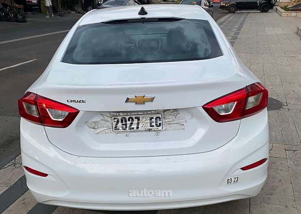 Chevrolet Cruze 2019 — լուսանկար 3