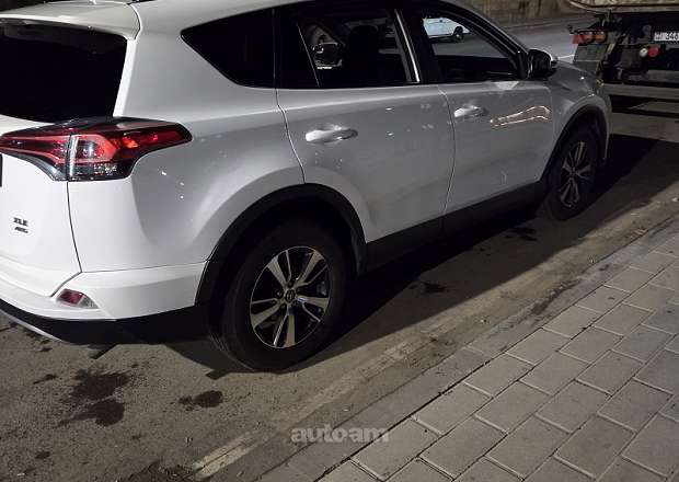 Toyota Rav 4 2017 — լուսանկար 5