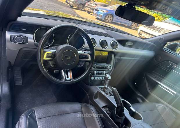 Ford Mustang 2020 — լուսանկար 3