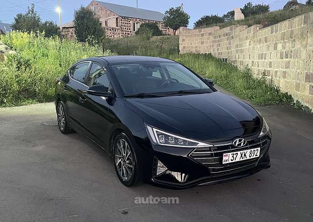Hyundai Elantra
