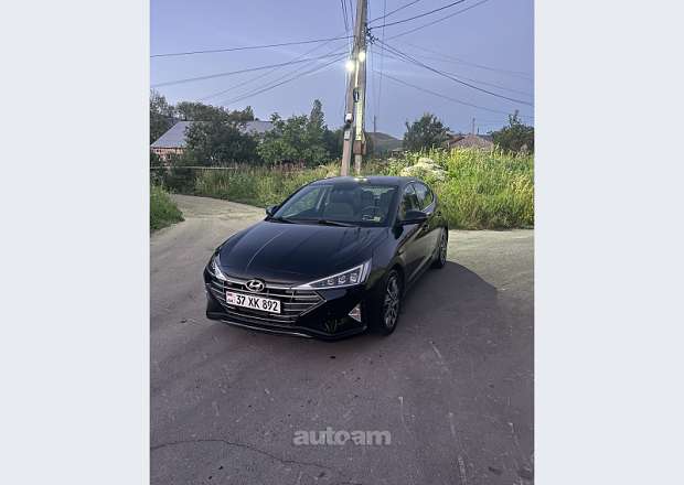 Hyundai Elantra