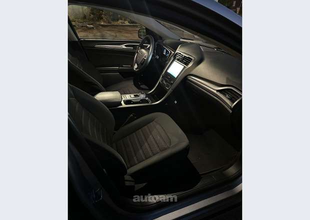 Ford Fusion 2020 — լուսանկար 10
