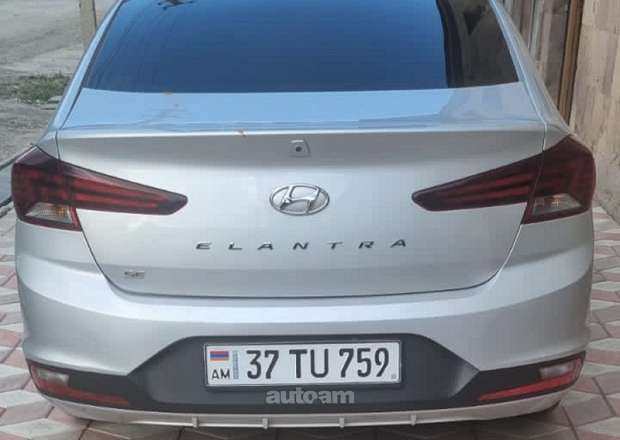 Hyundai Elantra 2019 — լուսանկար 1