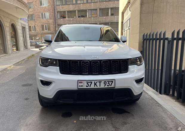 Jeep Grand Cherokee 2018 — фото 1