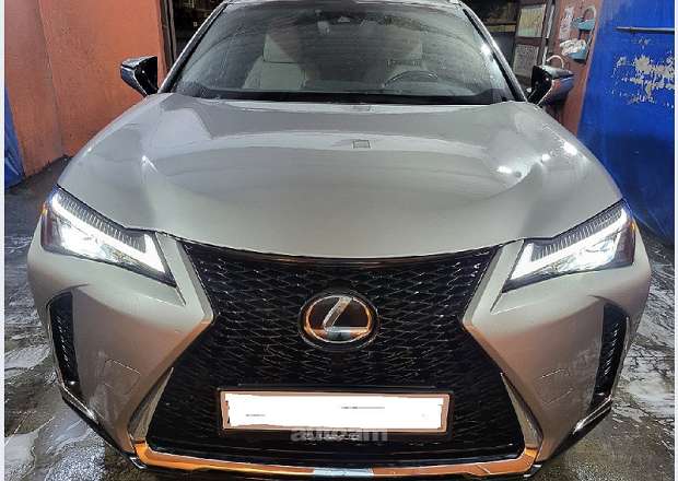 Lexus UX 200 2019 — լուսանկար 11