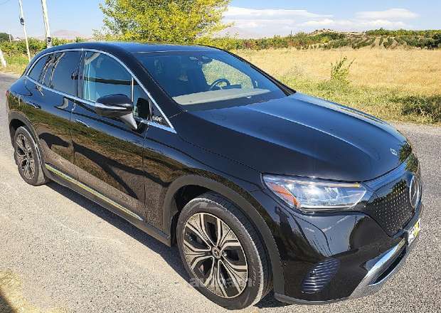 Mercedes-Benz EQE SUV