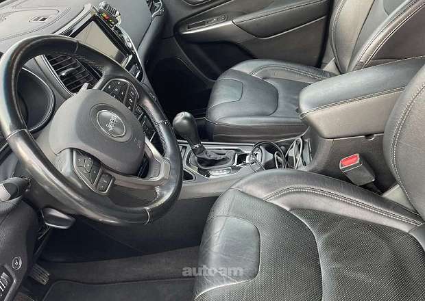 Jeep Cherokee 2019 — photo 6