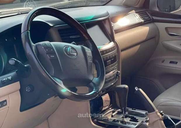 Lexus LX 570 2009 — photo 2