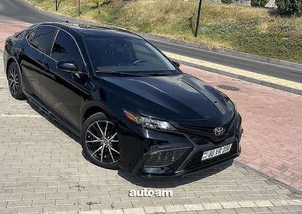 Toyota Camry 2021 — լուսանկար 1