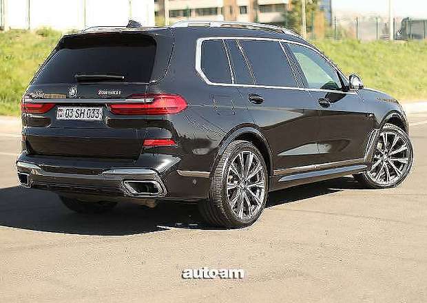 BMW X7