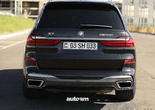 BMW X7