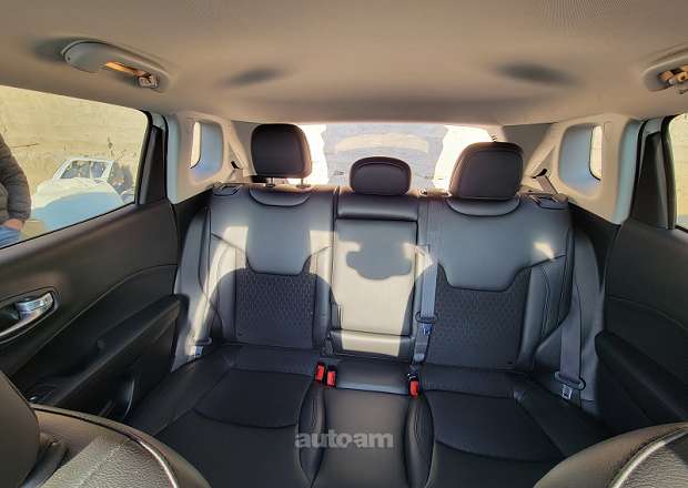 Jeep Compass 2020 — photo 9