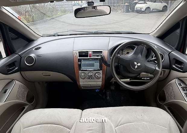 Mitsubishi Colt 2002 — фото 10