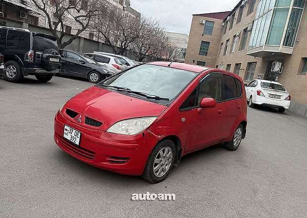 Mitsubishi Colt 2002 — фото 3