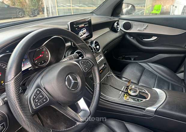Mercedes-Benz GLC 300 2019 — լուսանկար 6