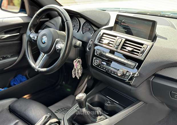 BMW M2 2017 — photo 8