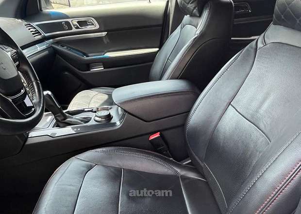Ford Explorer 2018 — լուսանկար 11