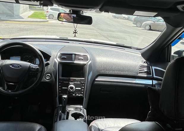 Ford Explorer 2018 — լուսանկար 9