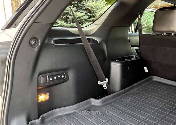 Ford Explorer 2018 — լուսանկար 14