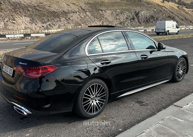 Mercedes-Benz C 300