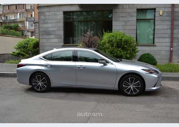 Lexus ES 250