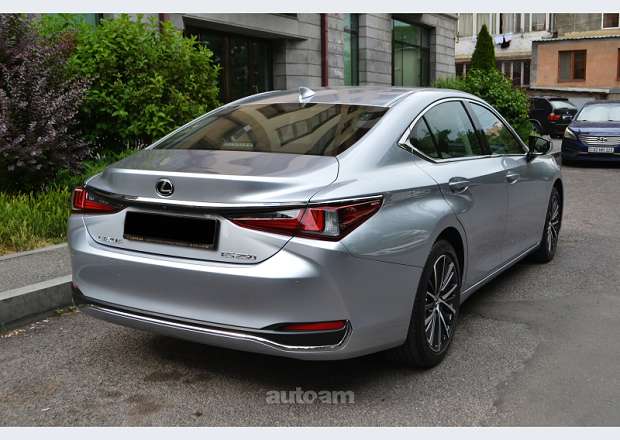 Lexus ES 250