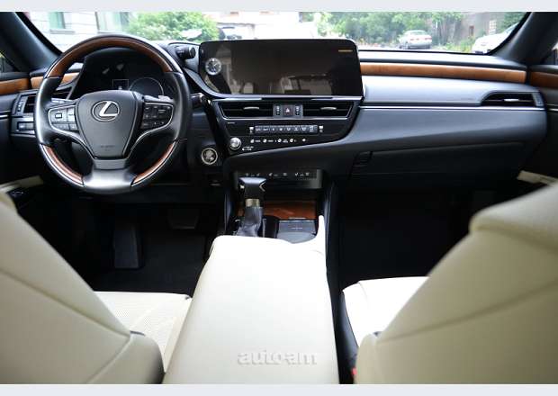 Lexus ES 250