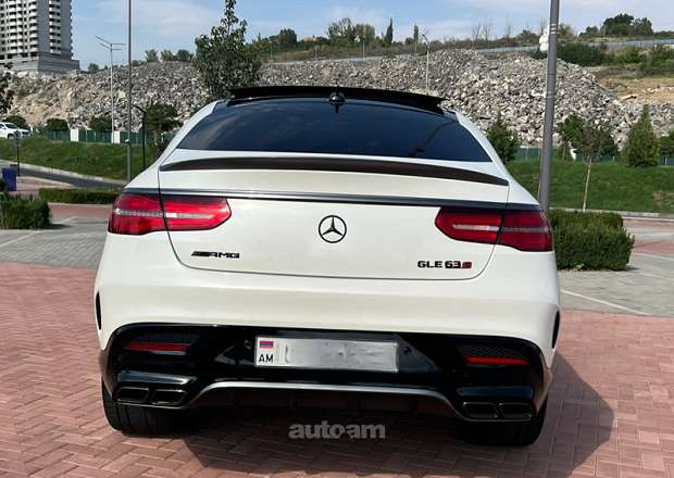 Mercedes-Benz GLE 63 S Coupe 2016 — լուսանկար 2