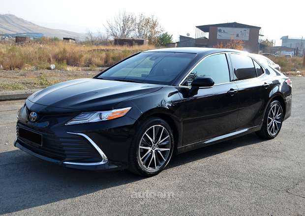Toyota Camry 2021 — լուսանկար 5