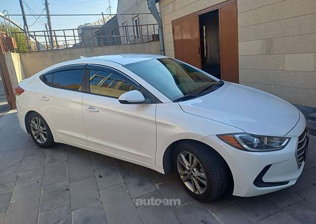 Hyundai Elantra 2017 — լուսանկար 2