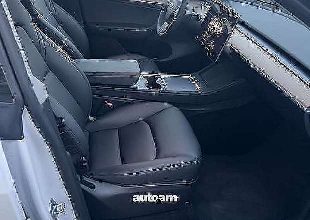 Tesla Model Y 2023 — photo 11