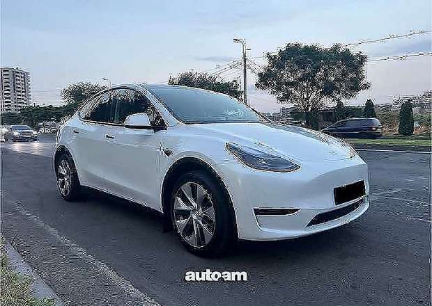 Tesla Model Y 2023 — photo 6