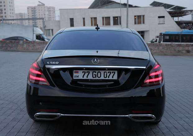 Mercedes-Benz S 560