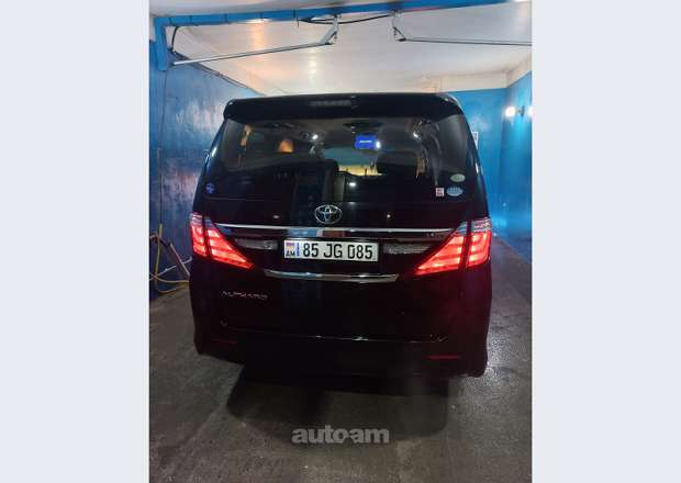 Toyota Alphard 2012 — photo 4