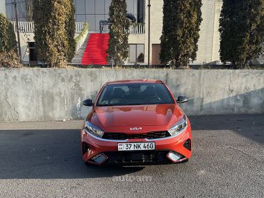 Kia Forte Gt-Line 2023 — миниатюра 1