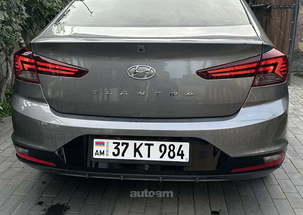 Hyundai Elantra 2019 — фото 2