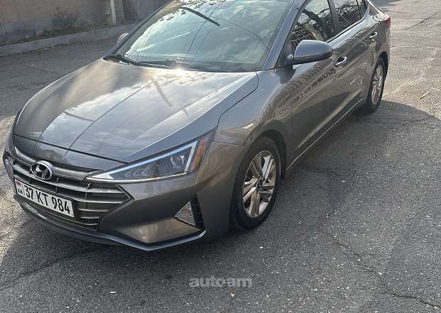 Hyundai Elantra