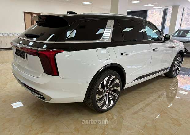 Hongqi E-HS9