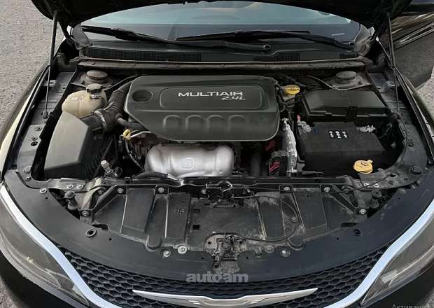 Chrysler 200 2015 — լուսանկար 7
