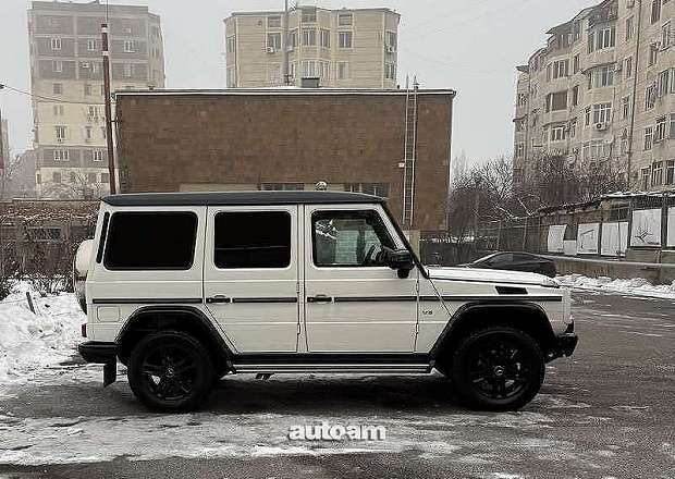 Mercedes-Benz G 500