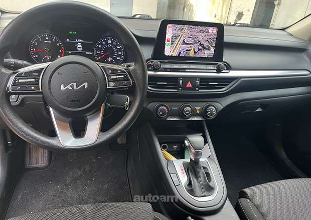 Kia Forte 2022 — լուսանկար 6
