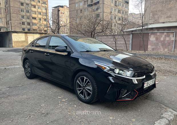 Kia Forte 2022 — լուսանկար 3