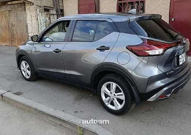 Nissan Kicks