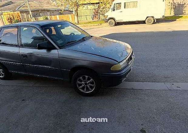 Opel Astra 1993 — լուսանկար 4