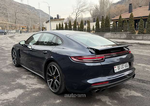 Porsche Panamera
