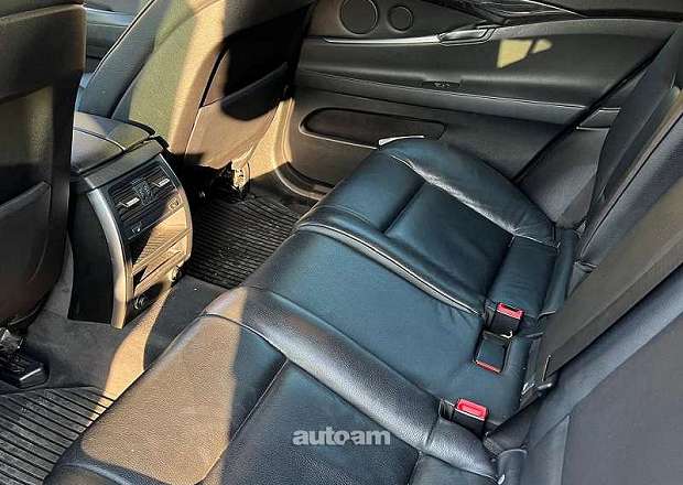 BMW 535 2010 — photo 11