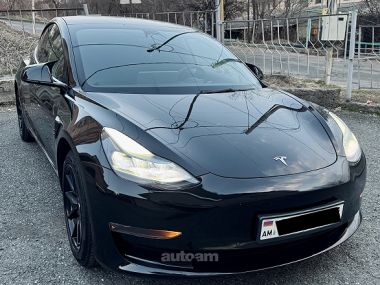 Tesla Model 3  2022 
